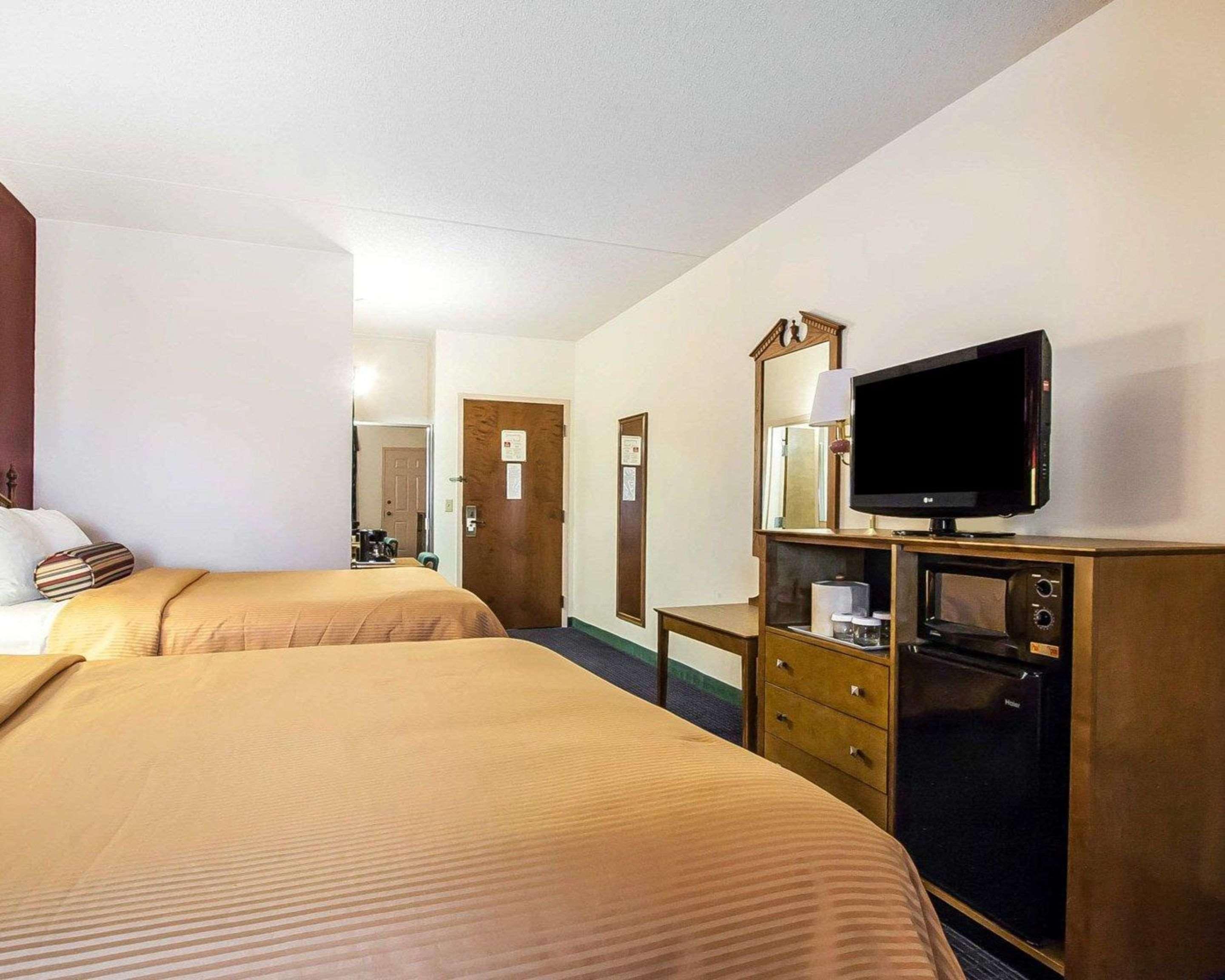 Clarion Hotel Бренсон Екстер'єр фото