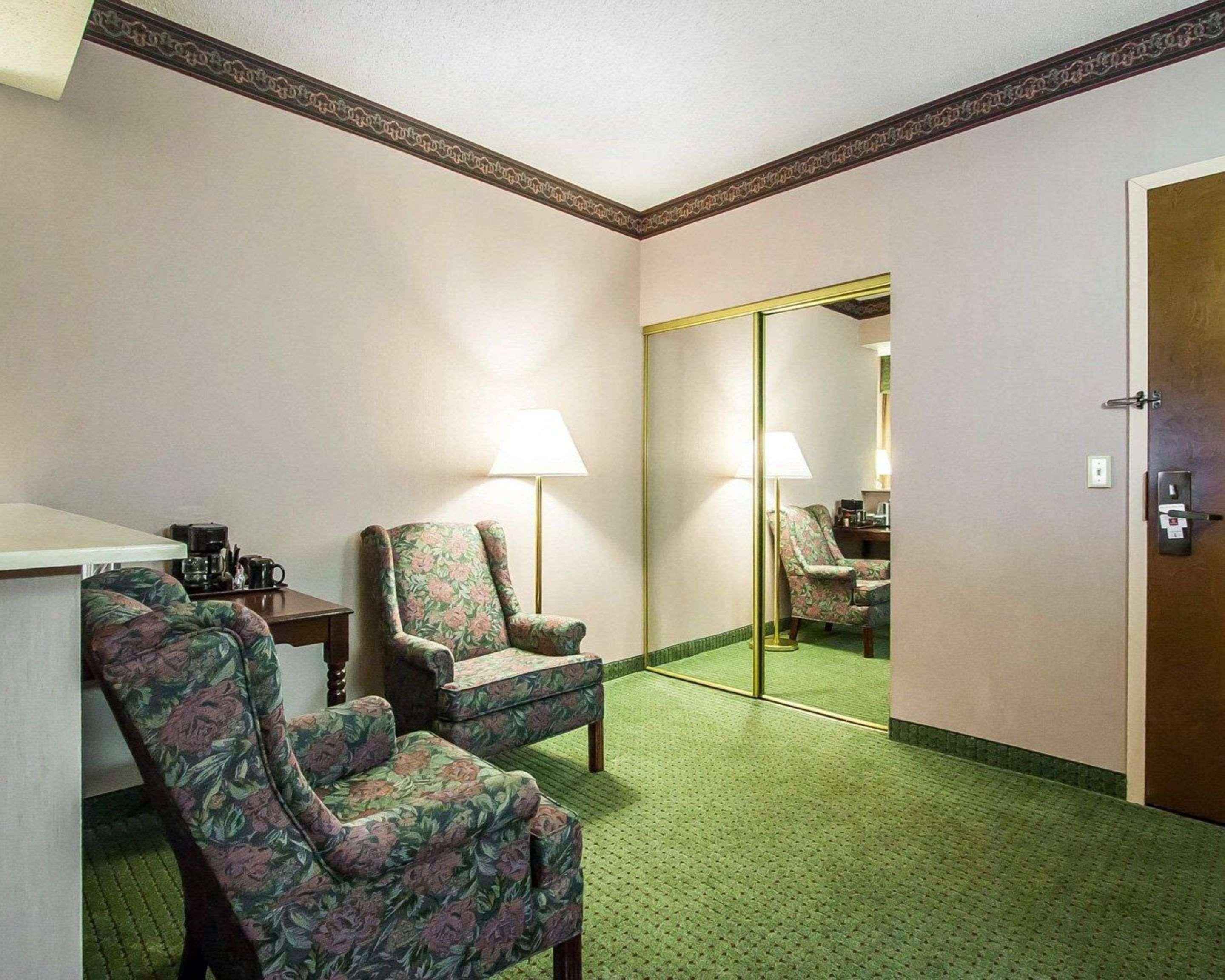 Clarion Hotel Бренсон Екстер'єр фото