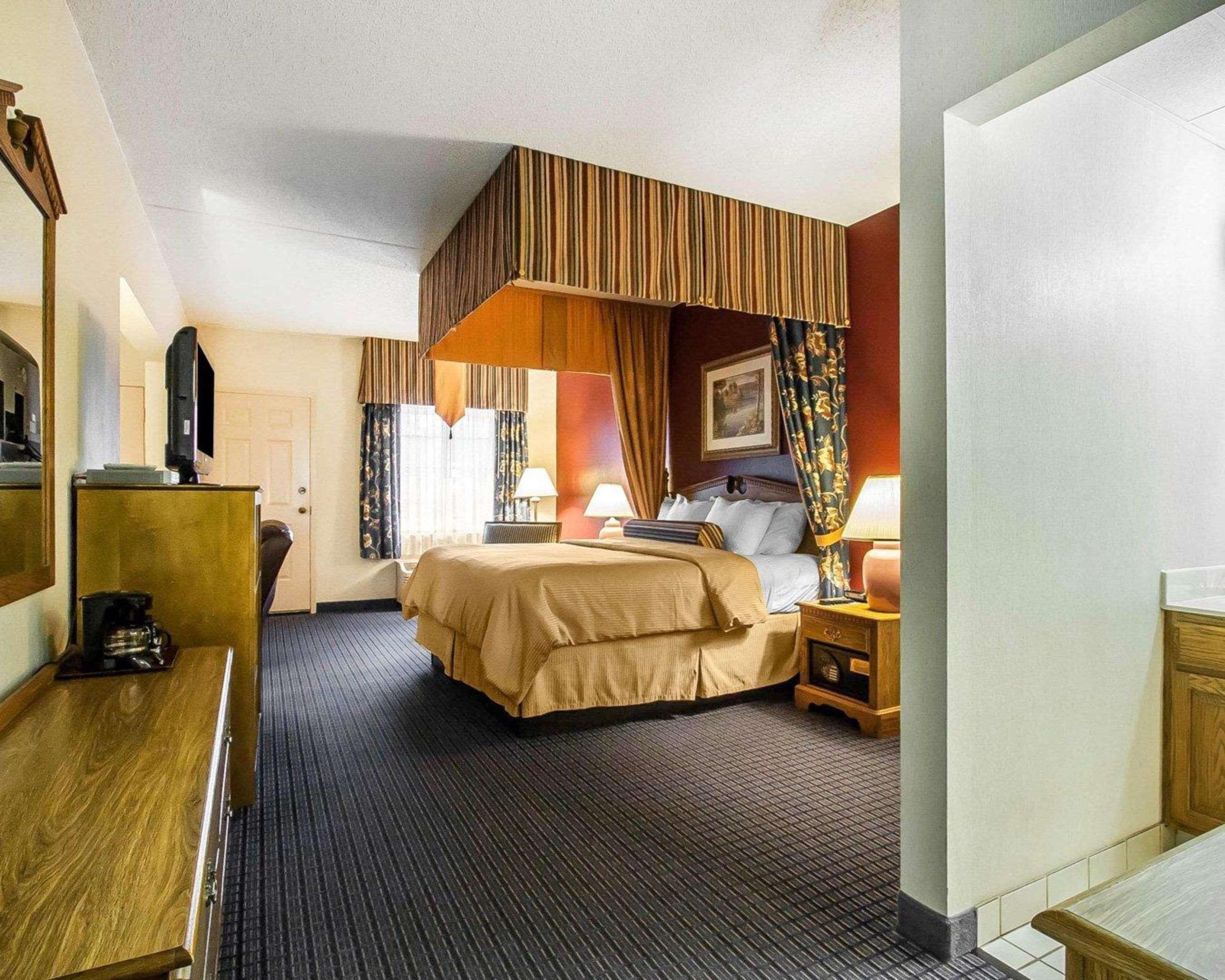 Clarion Hotel Бренсон Екстер'єр фото
